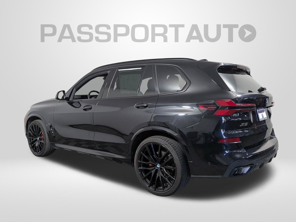Certified 2024 BMW X5 xDrive40i w/ M Sport Package AWD/4WD image 3