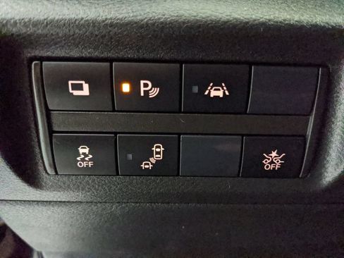 Used 2024 Nissan Kicks S FWD image 13