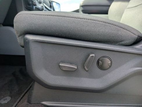 Used 2022 Ford F150 XLT w/ Equipment Group 302A High RWD image 15