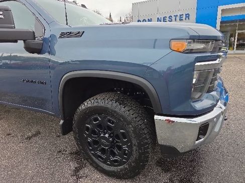 New 2026 Chevrolet Silverado 2500 LT w/ All Star Edition AWD/4WD image 15