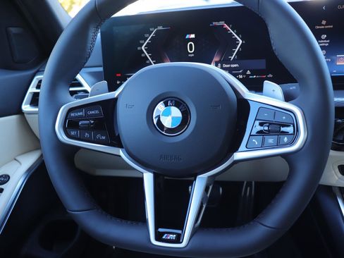 New 2026 BMW 330i Sedan w/ M Sport Package image 28