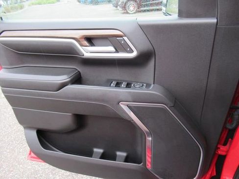 Used 2022 Chevrolet Silverado 1500 LT w/ Protection Package RWD image 19