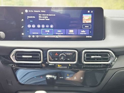 New 2026 Nissan Sentra SV w/ Floor Mat Package FWD image 20