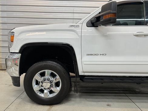 Used 2017 GMC Sierra 3500 SLE image 4