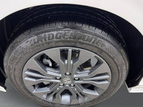 New 2026 Honda Odyssey Touring image 10