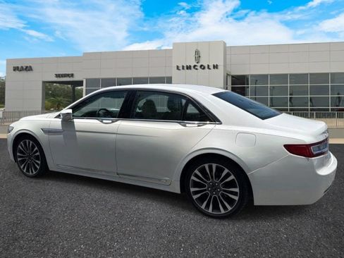 Used 2020 Lincoln Continental w/ Premium Package FWD image 5