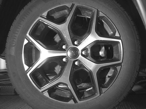 Used 2025 Jeep Compass Limited image 15