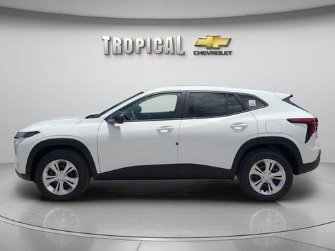 New 2026 Chevrolet Trax LS FWD image 2