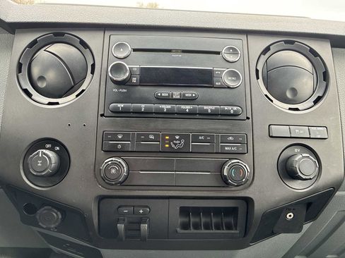 Used 2013 Ford F250 XL w/ PWR Equipment Group image 12