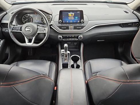 Used 2024 Nissan Altima 2.5 SR image 17