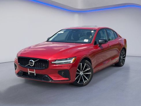 Used 2023 Volvo S60 T8 Plus AWD/4WD image 2