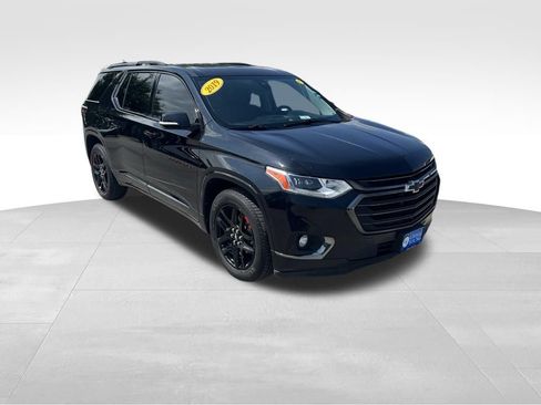 Used 2019 Chevrolet Traverse Premier w/ Redline Edition AWD/4WD image 8