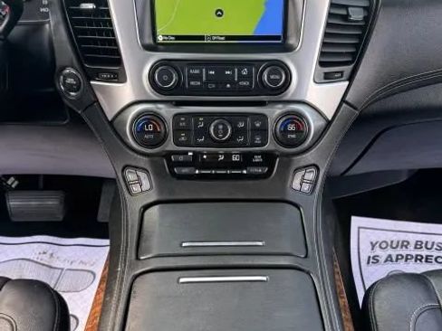 Used 2016 Chevrolet Suburban LTZ AWD/4WD image 31