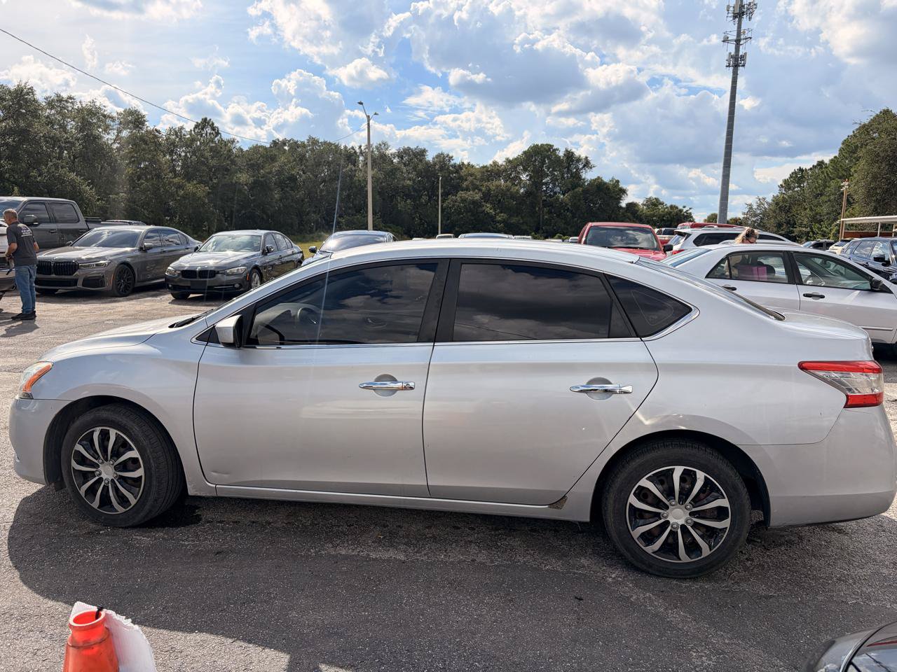 Used 2013 Nissan Sentra SV FWD image 3