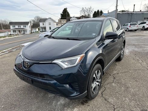Used 2017 Toyota RAV4 LE image 12