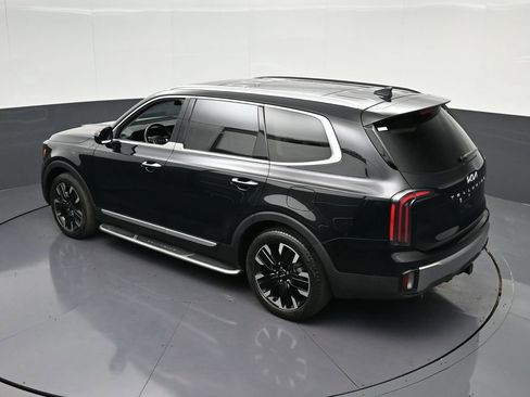 Used 2024 Kia Telluride SX w/ Towing Package FWD image 20