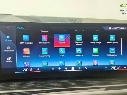 Used 2025 BMW X7 M60i image 54