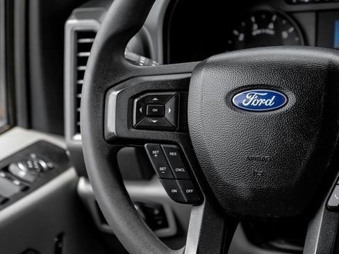 Used 2018 Ford F250 XL w/ Power Equipment Group AWD/4WD image 22
