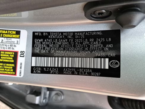 Used 2025 Lexus ES 300h w/ Premium Package image 38