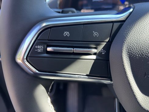 New 2026 Chevrolet Equinox EV LT image 20