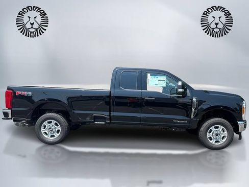 New 2026 Ford F250 XLT w/ FX4 Off-Road Package AWD/4WD image 5