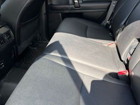 Used 2018 Toyota 4Runner TRD Off-Road Premium AWD/4WD image 7