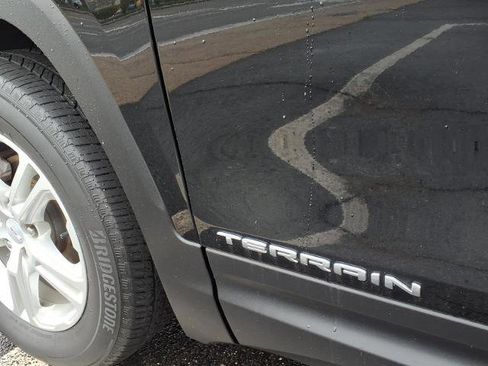 Used 2023 GMC Terrain SLE w/ Driver Convenience Package AWD/4WD image 10