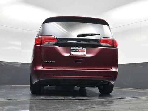 Used 2023 Chrysler Voyager LX FWD image 50
