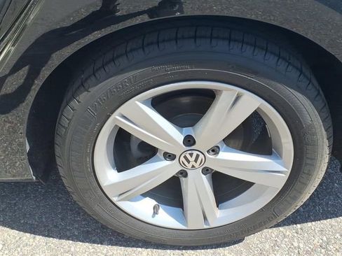 Used 2015 Volkswagen Passat 1.8T Limited Edition FWD image 15