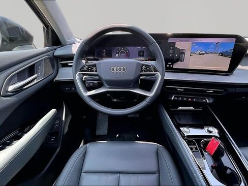 New 2026 Audi Q3 quattro 2.0T AWD/4WD image 5