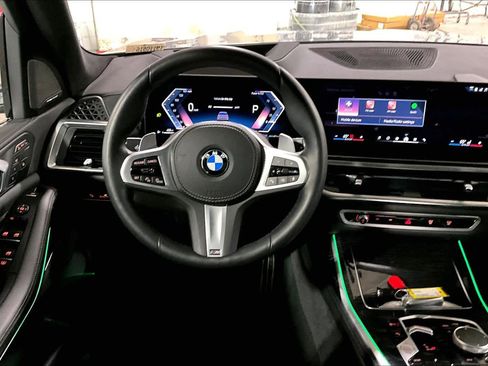Used 2026 BMW X7 xDrive40i AWD/4WD image 6
