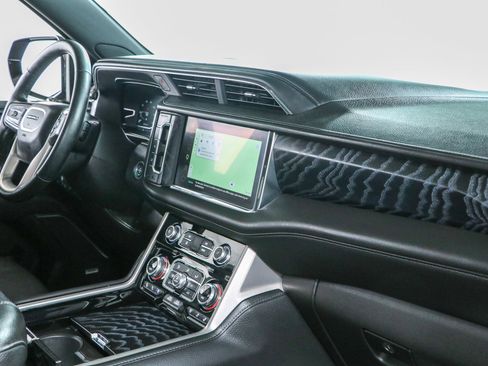 Used 2023 GMC Yukon Denali w/ Max Trailering Package AWD/4WD image 30