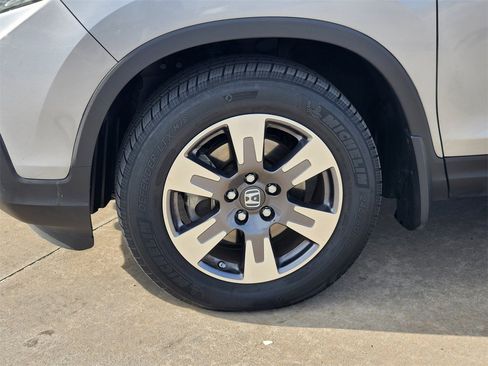 Certified 2017 Honda Ridgeline RTL image 11