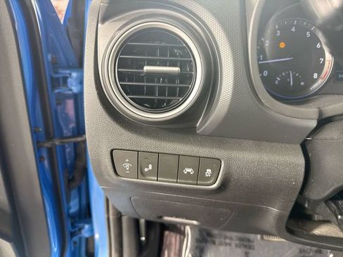 Used 2019 Hyundai Kona SEL AWD/4WD image 14