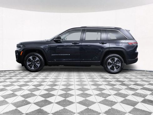 Used 2024 Jeep Grand Cherokee Limited 4xe image 7