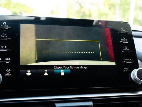 Used 2018 Honda Accord Sport image 28