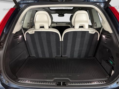 Used 2024 Volvo XC90 B5 Plus w/ Protection Package Premier AWD/4WD image 18