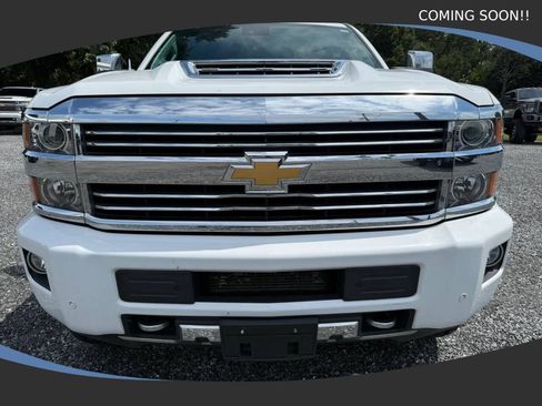 Used 2017 Chevrolet Silverado 2500 High Country w/ Duramax Plus Package AWD/4WD image 8