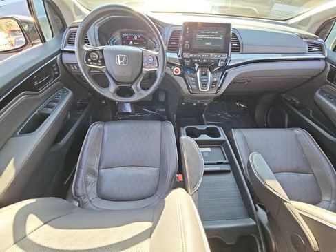 Used 2023 Honda Odyssey Elite image 14