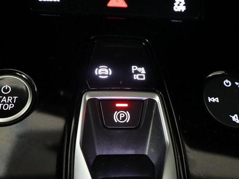 Used 2024 Audi Q4 e-tron Premium Plus AWD/4WD image 53