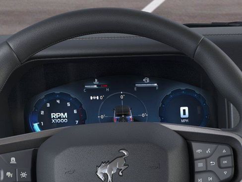 New 2026 Ford Bronco Badlands AWD/4WD image 13