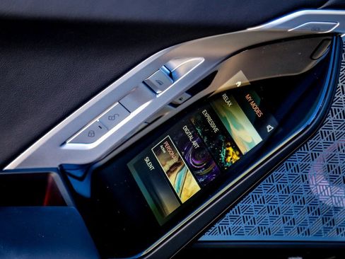 New 2025 BMW 760i xDrive w/ Executive Package image 31