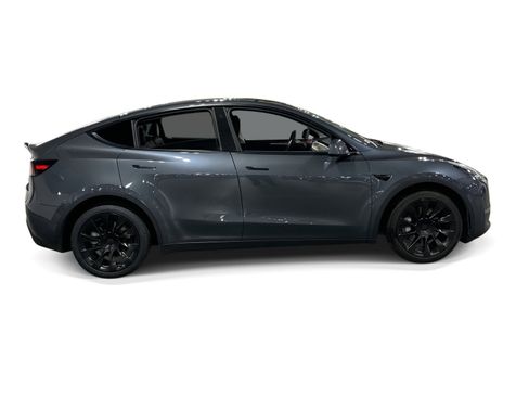 Certified 2023 Tesla Model Y Long Range AWD/4WD image 7