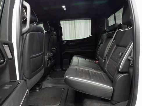 Used 2022 GMC Sierra 1500 AT4X image 10