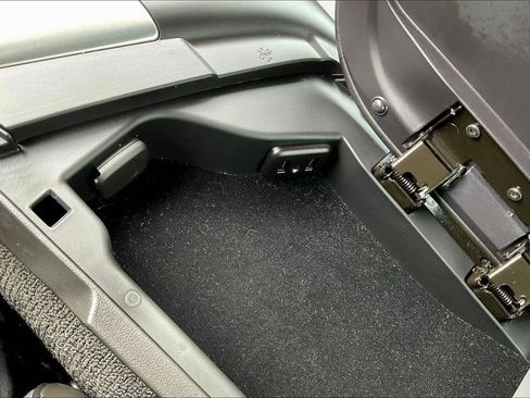 Used 2019 Chevrolet Corvette Grand Sport RWD image 18