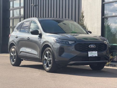 Used 2025 Ford Escape ST-Line image 4