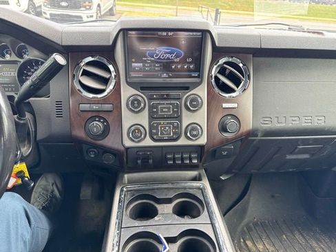 Used 2016 Ford F250 Lariat w/ Lariat Interior Package AWD/4WD image 27