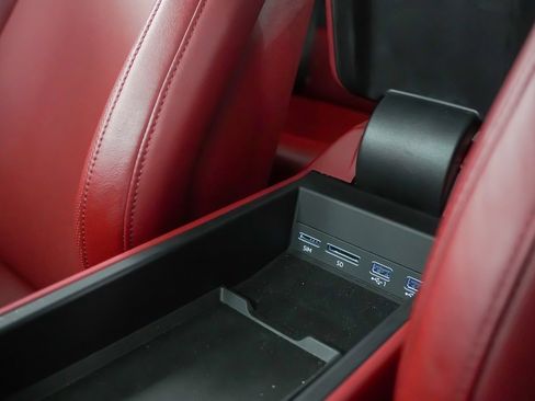 Certified 2020 Porsche 911 Carrera 4S image 32