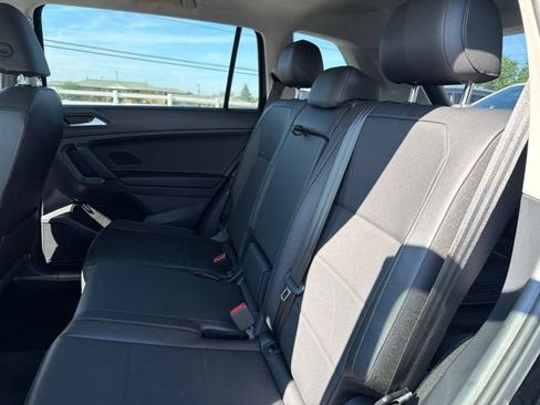 Used 2019 Volkswagen Tiguan SE w/ Panoramic Sunroof Package AWD/4WD image 18