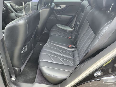 Used 2015 INFINITI QX70 AWD w/ Premium Package image 5
